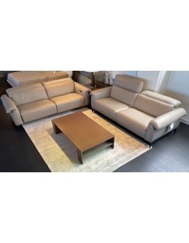 Sofa z fukcją relaksu + sofa 3 osobowa Leggiardo C143 skóra beżowo-brązowa Natuzzi Editions