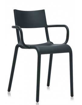 Krzesło GENERIC A czarne KARTELL